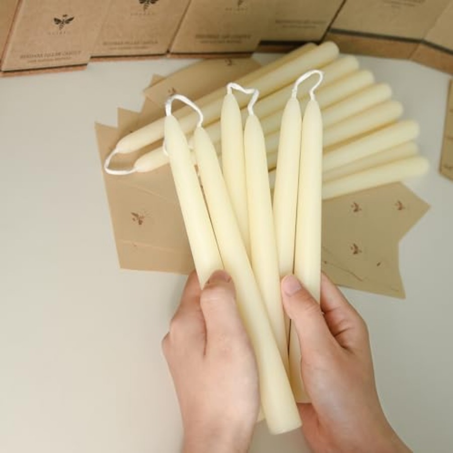 Natural White Beeswax Taper Ca - огляд і ціна Beeswax Taper Candle